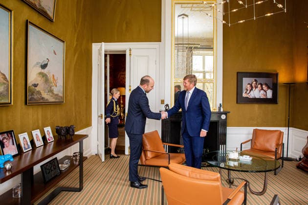 01-04-2026 HtB King Willem-Alexander during a meeting with minister van Asiel en Migratie, Dhr. Bart van den Brink, at palace Huis ten Bosch in The Hague. Â  Copyright: xPPEx