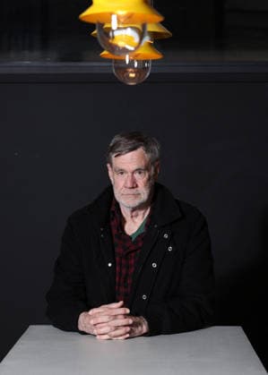 American director and screenwriter Gus Van Sant during a photo shoot at La Caserne Chanzy Hotel Spa, Autograph Collection during the 6th edition of the Reims Polar International Crime Film Festival in Reims, France, on April 1, 2026 Denis Guignebourg Bestimage American director and screenwriter Gus Van Sant during a photo shoot at La Caserne Chanzy Hotel Spa, Autograph Collection during the 6th edition of the Reims Polar International Crime Film Festival in Reims, France, on April 1, 2026 Reims France  Copyright: xDenisxGuignebourgx xBestimagexDenisxGuignebourgx xBestimagex
