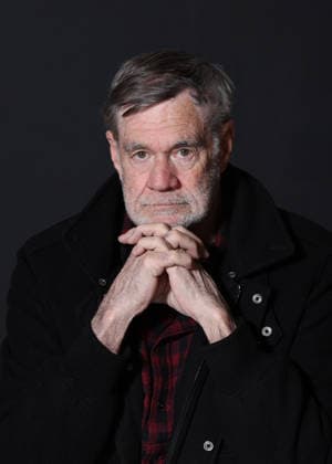 American director and screenwriter Gus Van Sant during a photo shoot at La Caserne Chanzy Hotel Spa, Autograph Collection during the 6th edition of the Reims Polar International Crime Film Festival in Reims, France, on April 1, 2026 Denis Guignebourg Bestimage American director and screenwriter Gus Van Sant during a photo shoot at La Caserne Chanzy Hotel Spa, Autograph Collection during the 6th edition of the Reims Polar International Crime Film Festival in Reims, France, on April 1, 2026 Reims France  Copyright: xDenisxGuignebourgx xBestimagexDenisxGuignebourgx xBestimagex