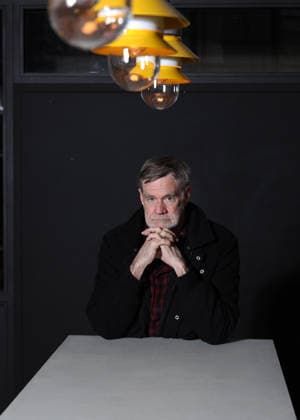 American director and screenwriter Gus Van Sant during a photo shoot at La Caserne Chanzy Hotel Spa, Autograph Collection during the 6th edition of the Reims Polar International Crime Film Festival in Reims, France, on April 1, 2026 Denis Guignebourg Bestimage American director and screenwriter Gus Van Sant during a photo shoot at La Caserne Chanzy Hotel Spa, Autograph Collection during the 6th edition of the Reims Polar International Crime Film Festival in Reims, France, on April 1, 2026 Reims France  Copyright: xDenisxGuignebourgx xBestimagexDenisxGuignebourgx xBestimagex