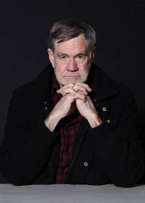 American director and screenwriter Gus Van Sant during a photo shoot at La Caserne Chanzy Hotel Spa, Autograph Collection during the 6th edition of the Reims Polar International Crime Film Festival in Reims, France, on April 1, 2026 Denis Guignebourg Bestimage American director and screenwriter Gus Van Sant during a photo shoot at La Caserne Chanzy Hotel Spa, Autograph Collection during the 6th edition of the Reims Polar International Crime Film Festival in Reims, France, on April 1, 2026 Reims France  Copyright: xDenisxGuignebourgx xBestimagexDenisxGuignebourgx xBestimagex