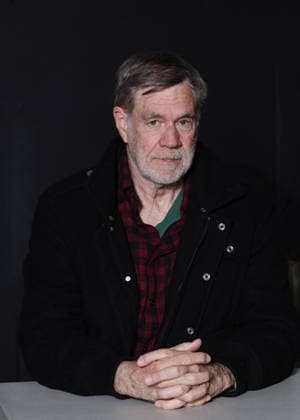 American director and screenwriter Gus Van Sant during a photo shoot at La Caserne Chanzy Hotel Spa, Autograph Collection during the 6th edition of the Reims Polar International Crime Film Festival in Reims, France, on April 1, 2026 Denis Guignebourg Bestimage American director and screenwriter Gus Van Sant during a photo shoot at La Caserne Chanzy Hotel Spa, Autograph Collection during the 6th edition of the Reims Polar International Crime Film Festival in Reims, France, on April 1, 2026 Reims France  Copyright: xDenisxGuignebourgx xBestimagexDenisxGuignebourgx xBestimagex