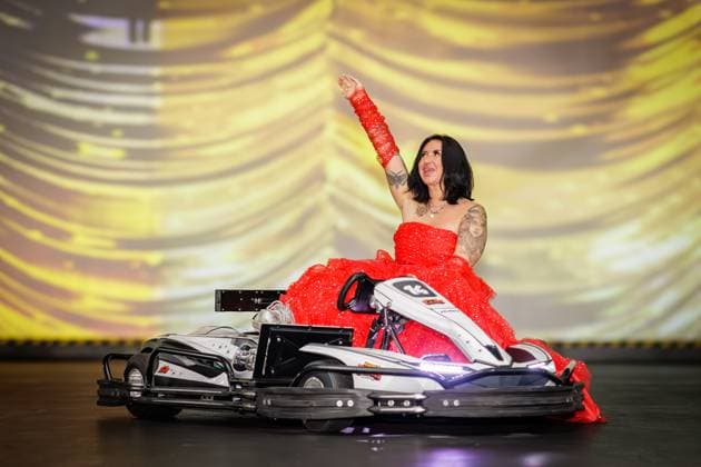 01.04.2026. Neuss. Wenn Nicki Pistola, Reality-TV-Star und Influencerin Geburtstag feiert, wird es eine Party der Extraklasse. Die Powerfrau lädt anlässlich ihres 43. Geburtstages zur großen Party ein und verwandelt eine Location in eine Fantasy-Zone: Nicki Pistola & Friends in Wonderland. Hier: Am Rande eines Pressegespräches in der BattleKart-Arena Neuss zur bevorstehenden Geburtstags-Party. Neuss BattleKart-Arena Nordrhein-Westfalen Deutschland