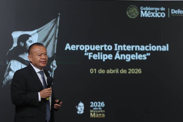 Mexico™s President Claudia Sheinbaum News Conference Isidoro Pastor Roman, Director of Felipe Ãngeles International Airport (AIFA), speaks during a press conference about the Felipe Ãngeles International Airport (AIFA) after four years of operation at the National Palace, on April 1, 2026, in Mexico City. (Photo by Carlos Santiago Eyepix Group) Copyright: xCarlosxSantiagox xEyepixxGroupx CS_01042026_179785