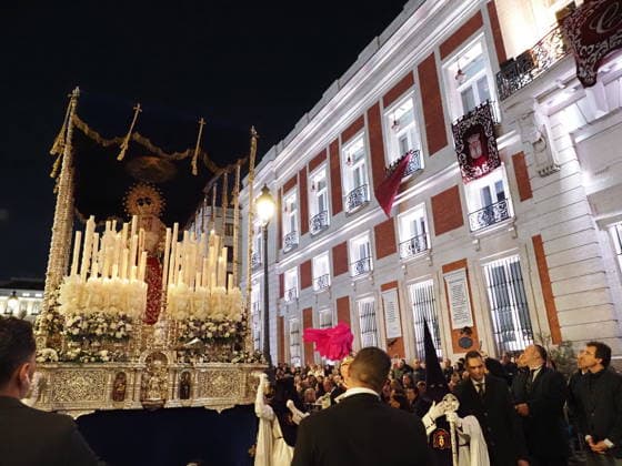 April 1, 2026, Madrid, Madrid, Spain: MADRID, SPAIN - APRIL 1: A large procession of Christ of the Gypsies through the streets of Madrid on April 1, 2026 in Madrid, Spain. Madrid Spain - ZUMAh199 20260401_zip_h199_011 Copyright: xAaronxHerediax