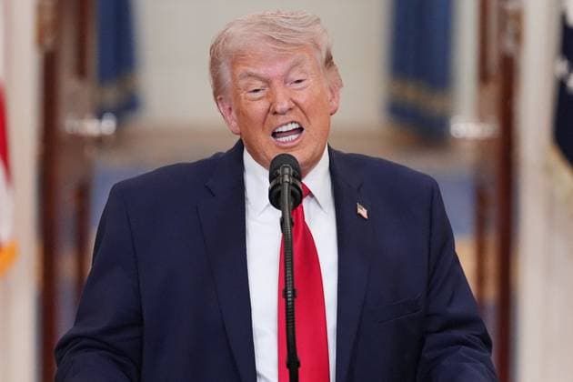 President Trump Speak About The Iran War - DC President Donald Trump speaks about the Iran war from the Cross Hall of the White House on Wednesday, April 1, 2026, in Washington. Photo by Alex Brandon Pool ABACAPRESS.COM Washington DC United States  Copyright: xPool ABACAx