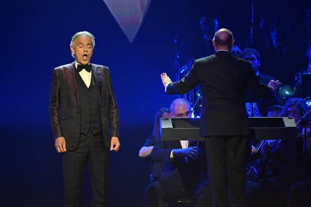 Andrea Bocelli And Andrea Lykke Oehlenschlæger In Concert - Paris Andrea Bocelli performs at the Accor Arena in Paris, France on April 1, 2026. Photo by Christophe Meng ABACAPRESS.COM Paris France  Copyright: xMengxChristophe ABACAx