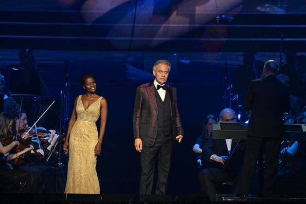 Andrea Bocelli And Andrea Lykke Oehlenschlæger In Concert - Paris Andrea Bocelli, Andrea Lykke Oehlenschlæger performs at the Accor Arena in Paris, France on April 1, 2026. Photo by Christophe Meng ABACAPRESS.COM Paris France  Copyright: xMengxChristophe ABACAx