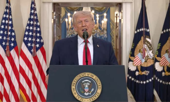 April 2, 2026, Washington, Dc, United States of America: U.S President Donald Trump, delivers an address to the nation on the Iran War from the Cross Hall of the White House, April 1, 2026 in Washington, D.C. Still image from White House provided video. Washington United States of America - ZUMAp138 20260402_zaa_p138_044 Copyright: xWhxTv WhitexHousex
