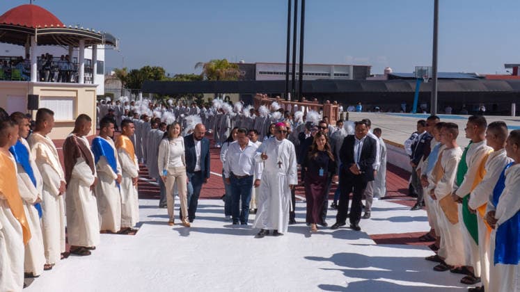 Holy Thursday celebration in Queretaro The Bishop of Queretaro, Monsignor Fidencio Lopez Plaza, attends the Queretaro penitentiary to perform the washing of feet as part of the Catholic celebrations of Holy Thursday. on April 2, 2026 in Queretaro, Mexico. (Photo by Jose Carrera Eyepix Group) Copyright: xJosexCarrera xEyepixxGroupx JFC_02042026_179830