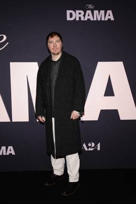 Paul Dano at arrivals for THE DRAMA Premiere, Regal Union Square, New York, NY, April 02, 2026. Photo By: Kristin Callahan Everett Collection THE DRAMA Premiere PUBLICATIONXNOTxINxCANxCHNxFRAxITAxJPNxNORxPOLxRUSxESPxUKxUSA
