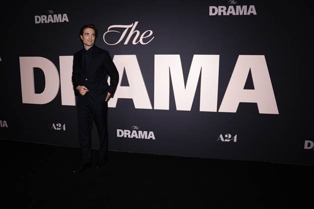 Robert Pattinson at arrivals for THE DRAMA Premiere, Regal Union Square, New York, NY, April 02, 2026. Photo By: Kristin Callahan Everett Collection THE DRAMA Premiere PUBLICATIONXNOTxINxCANxCHNxFRAxITAxJPNxNORxPOLxRUSxESPxUKxUSA