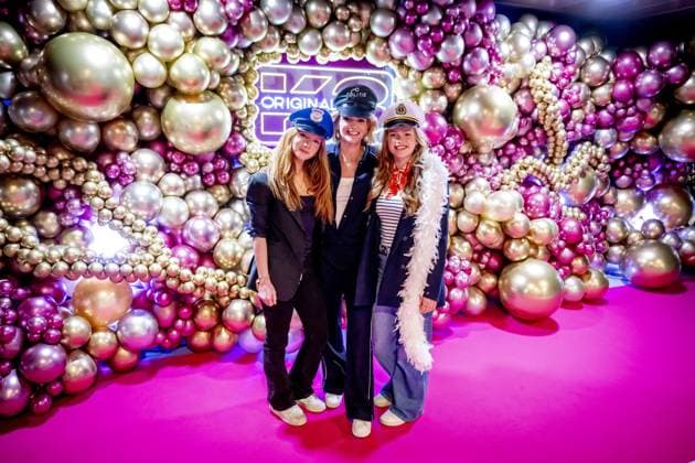 ROTTERDAM - Tooske Ragas with her children on the Pink Carpet at the concert of the original K3 lineup (Karen, Kristel, and Kathleen) in Rotterdam Ahoy ROBIN UTRECHT ANP netherlands out - belgium out  Copyright: xx x554953996x originalFilename: 554953996.jpg