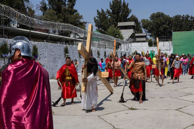 April 3, 2026, Mexico City, Mexico: Inmates reenacted the Passion of Christ during Holy Week 2026 at the East Male Preventive Prison in Mexico City in a performance prepared over months that included the Last Supper, the Stations of the Cross, and the crucifixion. Relatives of the inmates attended the event. Mexico City Mexico  - ZUMAl178 20260403_znp_l178_014 Copyright: xCristianxLeyvax
