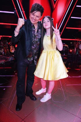 Michael Patrick Kelly mit Gewinnerin Katelyn - THE VOICE KIDS FINALE 2026 im Studio Berlin Adlershof in Berlin am 03.04.2026 *** Michael Patrick Kelly with winner Katelyn THE VOICE KIDS FINALE 2026 at Studio Berlin Adlershof in Berlin on 03 04 2026