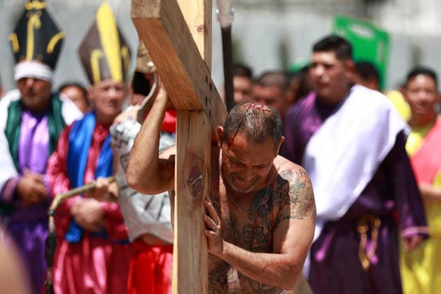 Inmates perform Via Crucis inside prison during Holy Week in Mexico City MEXICO CITY, MEXICO - APRIL 03: An inmate performs the Via Crucis or Way of the Cross in one of the yards of the Reclusorio Preventino Varonil Oriente, a men s prison in Mexico City, Mexico on April 03, 2026. Dozens of inmates participate in the Via Crucis following months of preparation as part of a social reintegration program during Holy Week. Daniel Cardenas Anadolu Mexico City Mexico. Editorial use only. Please get in touch for any other usage.  Copyright: x2026xAnadoluxDanielxCardenasx