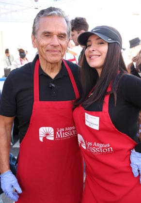 Los Angeles Mission & Hope The Mission Host Special Easter outreach on Skid Row Featuring: Mayor Antonio Villarragosa, Mayra Veronica Where: Los Angeles, California, United States When: 03 Apr 2026 Credit: Faye s Vision Cover Images EDITORIAL USE ONLY. NOT FOR USE BY NEWSPAPERS BASED IN THE UK. Copyright: xx coverimg55597086