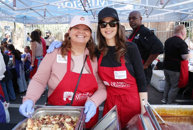 Los Angeles Mission & Hope The Mission Host Special Easter outreach on Skid Row Featuring: Mary Daniel, Donna D Errico Where: Los Angeles, California, United States When: 03 Apr 2026 Credit: Faye s Vision Cover Images EDITORIAL USE ONLY. NOT FOR USE BY NEWSPAPERS BASED IN THE UK. Copyright: xx coverimg55597113