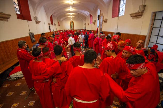 Holy Week Procession of Silence Brotherhoods penitents prepare before the start the procession of silence for Holy Week celebrations in Temple of Santa Cruz celebrating 60 years of tradition. As Easter approaches, honors one of the solemn religious traditions, the funeral march, know as Silence Procession. on April 3, 2026 in Queretaro, Mexico. (Photo by Jose Carrera Eyepix Group) Copyright: xJosexCarrerax xEyepixxGroupx JFC_03042026_179975