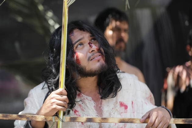 A person representing Jesus Christ taking part during the 40th anniversary of the Passion of Christ at Tenorios neighborhood in Iztapalapa . on April 3, 2026 in Mexico City, Mexico. Mexico City Mexico - ZUMAe321 20260403_zia_e321_119 Copyright: xIanxRoblesx