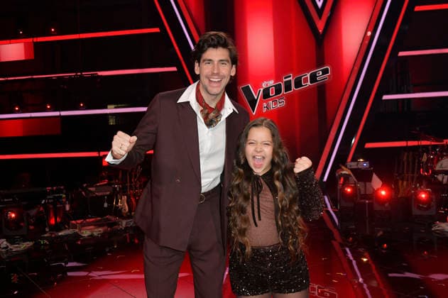 Alvaro Soler und Danaya vom Team Alvaro beim Photocall mit den Finalisten und Coaches der 14. Staffel der TV-Show The Voice Kids im Studio H Berlin-Adlershof. Berlin, 03.04.2026