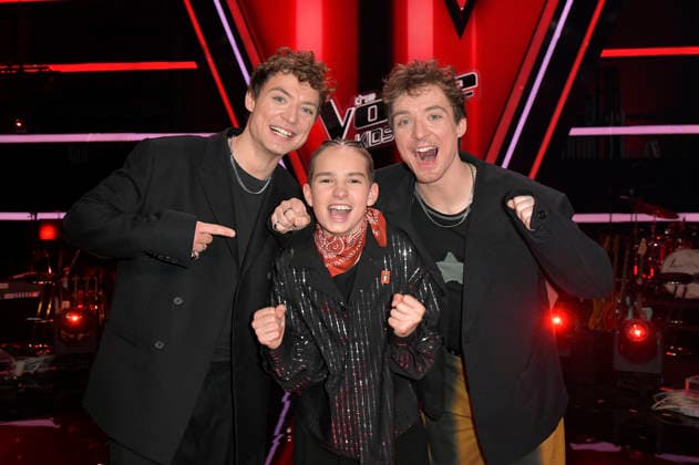 Heiko Lochmann, Illia und Roman Lochmann vom Team HE RO beim Photocall mit den Finalisten und Coaches der 14. Staffel der TV-Show The Voice Kids im Studio H Berlin-Adlershof. Berlin, 03.04.2026