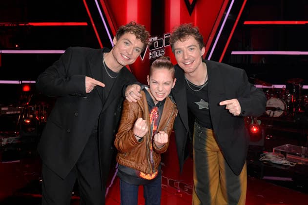 Heiko Lochmann, Levy und Roman Lochmann vom Team HE RO beim Photocall mit den Finalisten und Coaches der 14. Staffel der TV-Show The Voice Kids im Studio H Berlin-Adlershof. Berlin, 03.04.2026