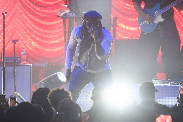 Leon Thomas Performs at Eventim Apollo, London, UK American singer-songwriter Leon Thomas (born Leon George Thomas III) performs at The Eventim Apollo, London, England, UK on Friday 3 April 2026 as part of his Mutts Don t Heel Tour 2026., Credit:Justin Ng Avalon UK, England, London, Eventim Apollo  Copyright: xJustinxNgx xAvalonx 1088495636