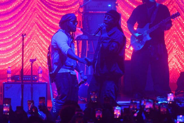 Leon Thomas Performs at Eventim Apollo, London, UK American rapper Ty Dolla $ign (born Tyrone William Griffin Jr) guests with Leon Thomas (born Leon George Thomas III) at The Eventim Apollo, London, England, UK on Friday 3 April 2026 as part of his Mutts Don t Heel Tour 2026., Credit:Justin Ng Avalon UK, England, London, Eventim Apollo  Copyright: xJustinxNgx xAvalonx 1088495649