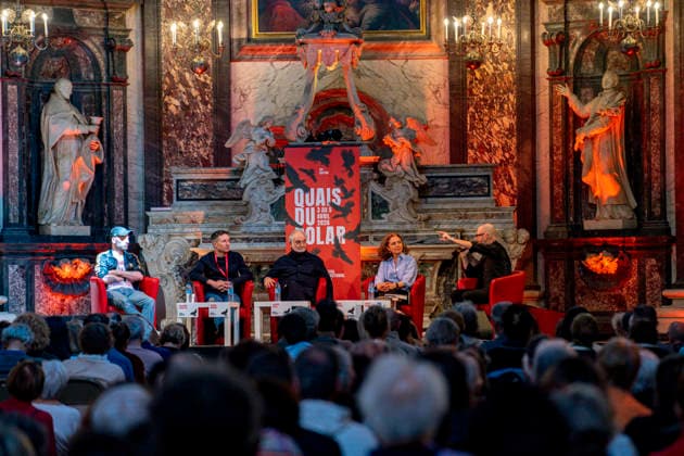NEWS : Quais du Polar Lyon 04 04 2026 Benjamin Dierstein, Thomas Bronnec, Jacques Attali et Elena Sender participent Ã la table ronde Politique fiction : le pouvoir en rÃ cit animÃ e par Hubert Artus Ã la chapelle de la trinitÃ lors de la 22eme Ã dition du festival Quais du Polar Ã Lyon le 04 04 2026. Photo Sandrine Thesillat PsNewZ  Copyright: xSandrinexTHESILLATx