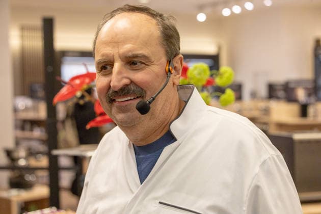 Stuttgart Themenbilder: Johann Lafer shop-opening meets and greets bei Breuninger Stuttgart, 04.04.2026, Themenbilder: Johann Lafer shop-opening meets and greets bei Breuninger Stuttgart, 04.04.2026, Copyright: xEibner-Pressefoto DimitrixDrofitx EP_ddh