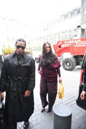 Rihanna et A$AP Rocky Arriving at Siena Restaurant - Paris Rihanna et A$AP Rocky are arriving at Siena Restaurant in Paris, France, on April 4, 2026. Photo by Florian Poitout ABACAPRESS.COM Paris France  Copyright: xPoitoutxFlorian ABACAx