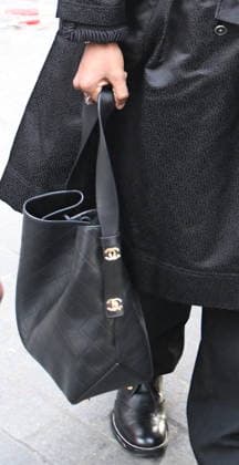 Rihanna et A$AP Rocky Arriving at Siena Restaurant - Paris Rihanna et A$AP Rocky are arriving at Siena Restaurant in Paris, France, on April 4, 2026. Photo by Florian Poitout ABACAPRESS.COM Paris France  Copyright: xPoitoutxFlorian ABACAx