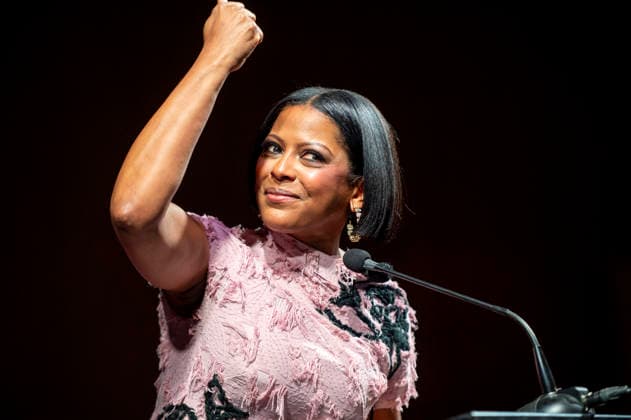 April 4, 2026, Philadelphia, Pennsylvania, United States: TAMRON HALL, American broadcast journalist, television talk show host and author, speaking at the WDAS-FM tenth annual Women Of Excellence Legend award at the luncheon held at the Philadelphia Sheraton Philadelphia United States - ZUMArf1_ 20260404_zaf_rf1_007 Copyright: xRickyxFitchettx