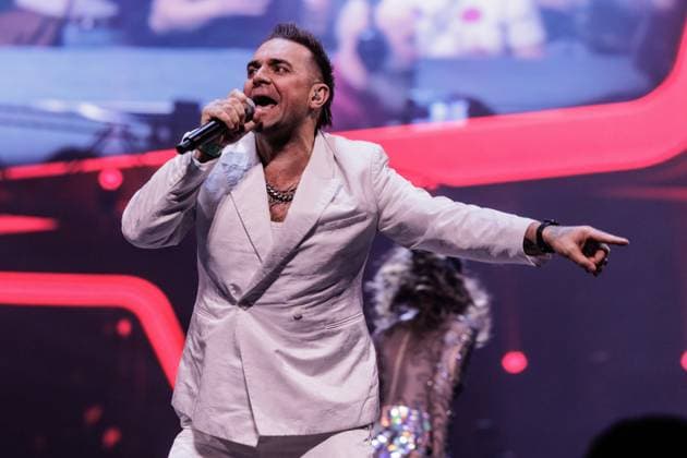 Hasselt, The Netherlands, 2026-04-04 21:35:34 04-04-2026, Trixxo Arena, Hasselt, BEL. I love the 90 s. Photo: NL Beeld David Heukers. Henri Toonders Credit: NL Beeld Heukers Media  Copyright: xx x