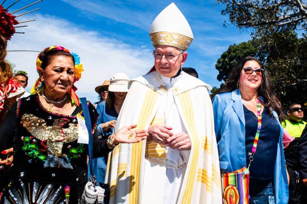 April 4, 2026, Los Angeles, California, USA: Archbishop JOSE GOMEZ (center) walks towards the stage during the yearly Blessing of the Animals at Olvera Street on Saturday, April 4, 2026 in Los Angeles, California. Los Angeles USA - ZUMAh206 20260404_znp_h206_002 Copyright: xBenjaminxHansonx