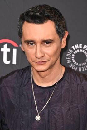 Carlos-Manuel Vesga beim Screening der Apple TV+ Serie Pluribus auf dem 43. PaleyFest LA 2026 im Dolby Theatre. Los Angeles, 04.04.2026