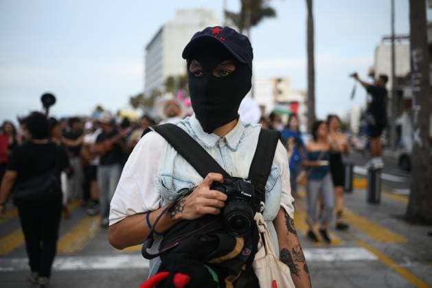 March for the Sea protest held in Veracruz against oil spills VERACRUZ, MEXICO - APRIL 5: Protesters march along the waterfront of the Port of Veracruz during the March for the Sea demonstration against hydrocarbon spills in Veracruz, Mexico, on April 5, 2026. Rolando Ramos Anadolu Veracruz Mexico. Editorial use only. Please get in touch for any other usage.  Copyright: x2026xAnadoluxRolandoxRamosx