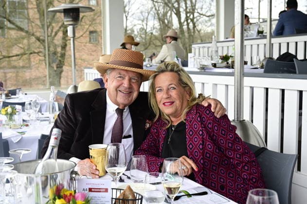 Jörg Woltmann mit Ehefrau Kerstin Woltmann bei der Großen Saisoneröffnung 2026 auf der Rennbahn Hoppegarten. Berlin, 05.04.2026 Copyright: xMatthiasxWehnertx