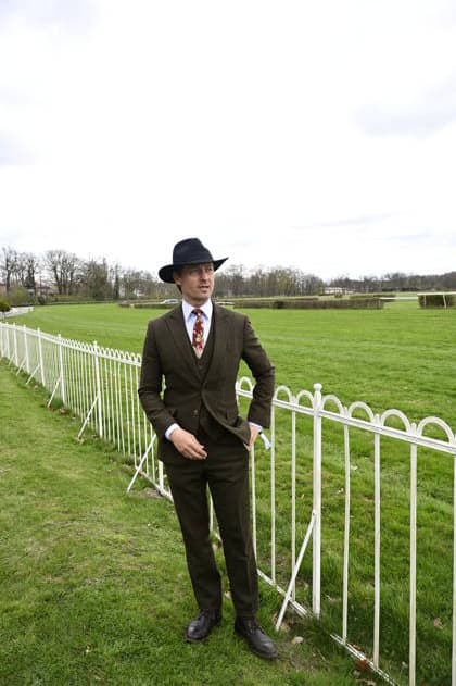 Tom Schilling bei der Großen Saisoneröffnung 2026 auf der Rennbahn Hoppegarten. Berlin, 05.04.2026 Copyright: xMatthiasxWehnertx