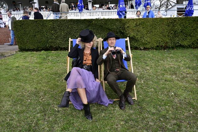 Aline von Drateln und Tom Schilling bei der Großen Saisoneröffnung 2026 auf der Rennbahn Hoppegarten. Berlin, 05.04.2026 Copyright: xMatthiasxWehnertx