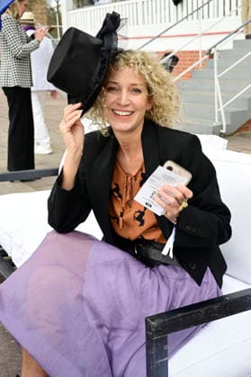 Aline von Drateln bei der Großen Saisoneröffnung 2026 auf der Rennbahn Hoppegarten. Berlin, 05.04.2026
