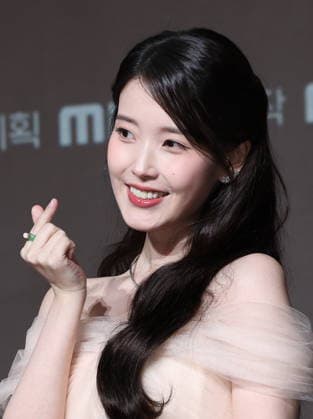 S. Korean actress IU S. Korean actress IU South Korean actress IU, who stars in the MBC-TV s new drama Perfect Crown, poses for a photo during a publicity event in Seoul on April 6, 2026. The first episode of the drama will be aired on April 10. (Yonhap) 2026-04-07 07:28:26 < 1980-2026 YONHAPNEWS AGENCY. .> ¼­¿ïÆ¯º°½Ã EDITORIAL USE ONLY  Copyright: xx PYH2026040616720034400 YonhapxNewsx yonphotos251140