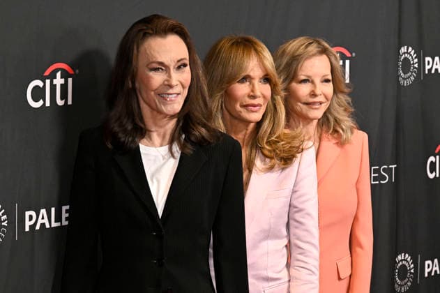 Entertainment Bilder des Tages #2 Kate Jackson, Jaclyn Smith und Cheryl Ladd bei der 50th Anniversary Celebration der TV-Serie Charlie™s Angels Drei Engel für Charlie auf dem 43. PaleyFest LA 2026 im Dolby Theatre. Los Angeles, 06.04.2026 *** Kate Jackson, Jaclyn Smith and Cheryl Ladd at the 50th Anniversary Celebration of the TV series Charlie™s Angels Three Angels for Charlie at the 43 PaleyFest LA 2026 at the Dolby Theatre Los Angeles, 06 04 2026 Foto:xD.xStarbuckx xFuturexImagex angels_6451