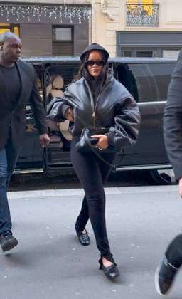 Rihanna went shopping at Galeries Lafayette in Paris on April 6, 2026 Rihanna went shopping at Galeries Lafayette in Paris on April 6, 2026 Paris France  Copyright: xAgencex xBestimagexAgencex xBestimagex