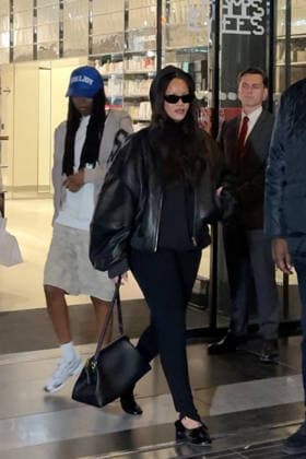 Rihanna went shopping at Galeries Lafayette in Paris on April 6, 2026 Rihanna went shopping at Galeries Lafayette in Paris on April 6, 2026 Paris France  Copyright: xAgencex xBestimagexAgencex xBestimagex