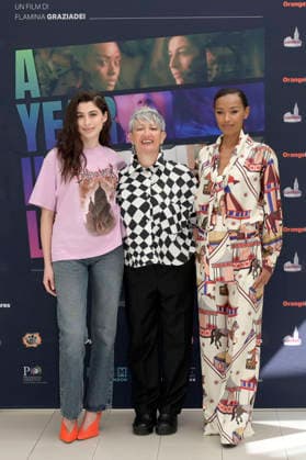 Nina Pons, Flaminia Graziadei und Melanie Liburd beim Photocall zum Kinofilm A Year in London im Hotel Le Meridien Visconti. Rom, 07.04.2026