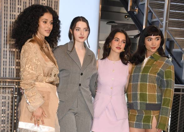 NEW YORK, NY APRIL 7 Chase Infiniti Lucy Halliday, Mattea Conforti and Rowan Blanchard pictured as the cast of Hulus The Testaments to Visit the Empire State Building Ahead of April 8 Premiere on April 7, 2026 in New York City Credit John Fycke AdMedia 454822 2026 04 07 New York New York City  Copyright: xAdMediax STAR_454822_001