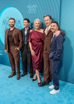 April 7, 2026, Bronx, New York, USA: Christopher Kennedy Masterson, Justin Berfield, Jane Kaczmarek, Bryan Cranston and Frankie Muniz attend Hulu s Malcolm in the Middle Life s Still Unfair miniseries premiere at DGA Theater in New York, NY on April 7, 2026. Bronx USA  - ZUMAr339 20260407_znp_r339_109 Copyright: xLevxRadinx