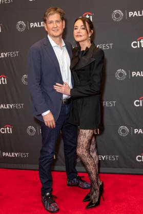 Bill Lawrence und Christa Miller beim Screening der Apple TV-Serie Shrinking auf dem 43. PaleyFest LA 2026 im Dolby Theatre. Los Angeles, 07.04.2026
